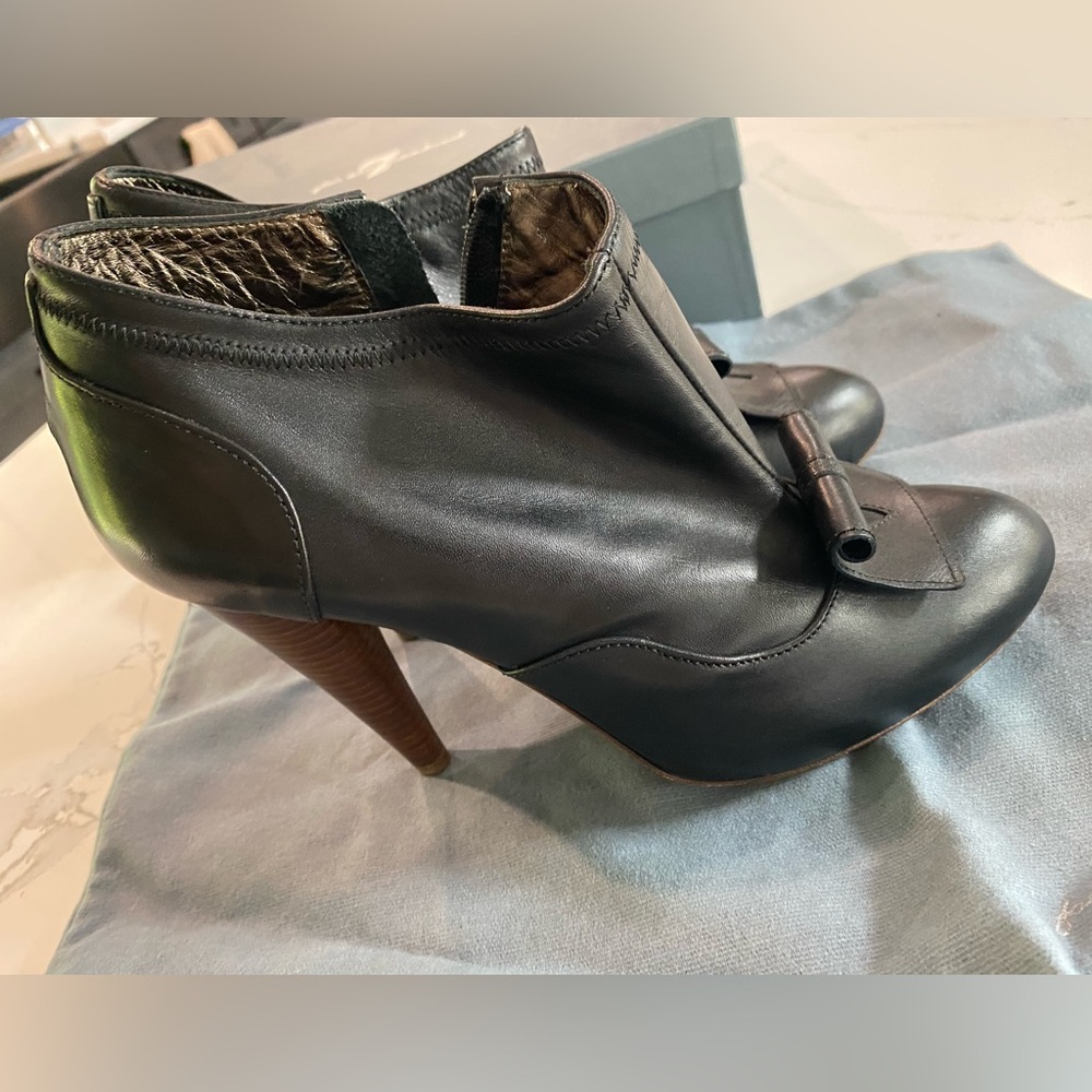 7 For All Mankind Black leather wood Heeled Boots with Accent 7.5